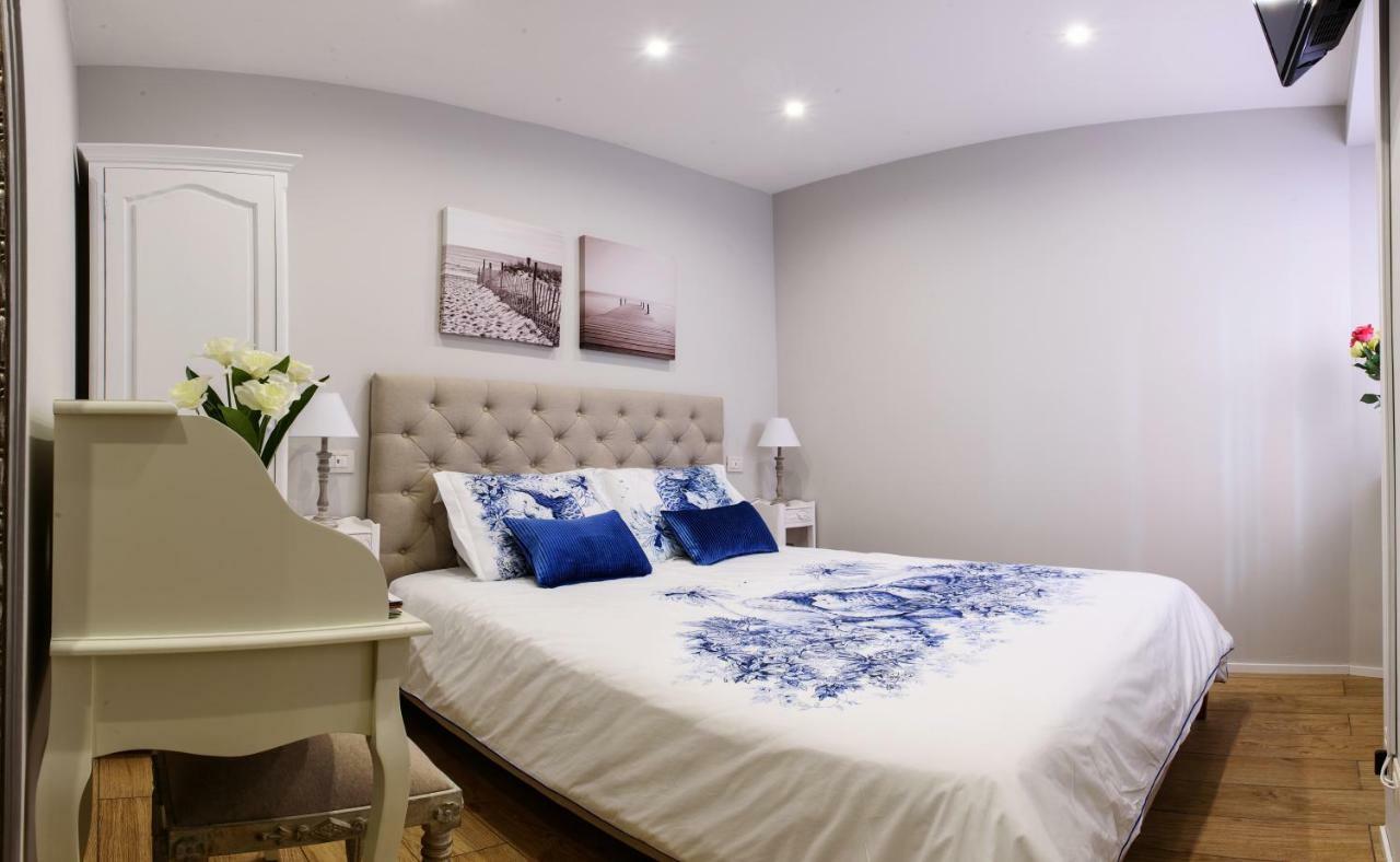 Lora Center Room, Parking Como Luaran gambar