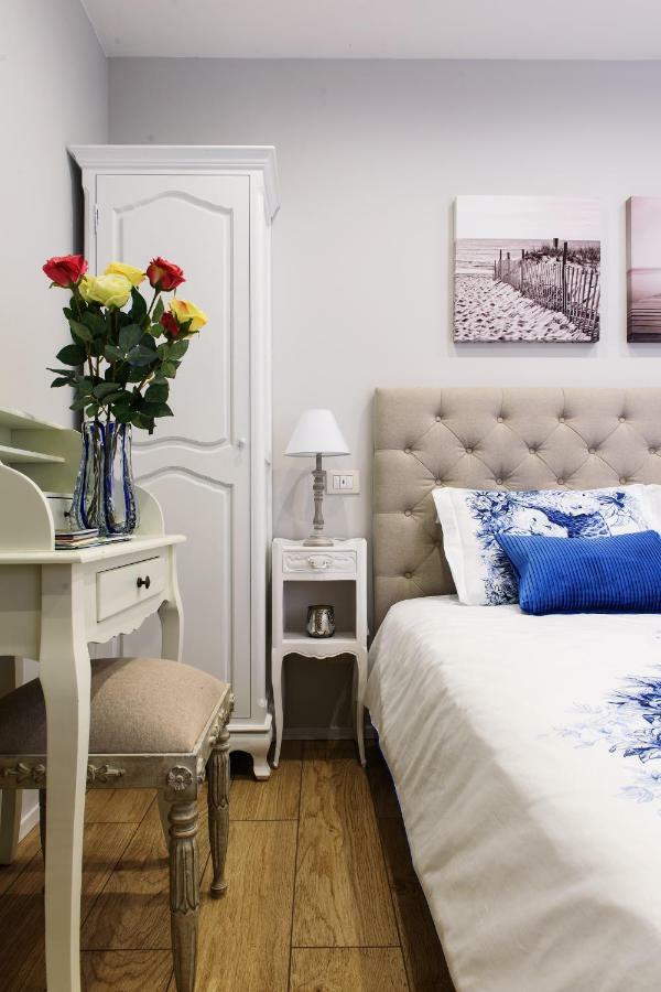 Lora Center Room, Parking Como Luaran gambar