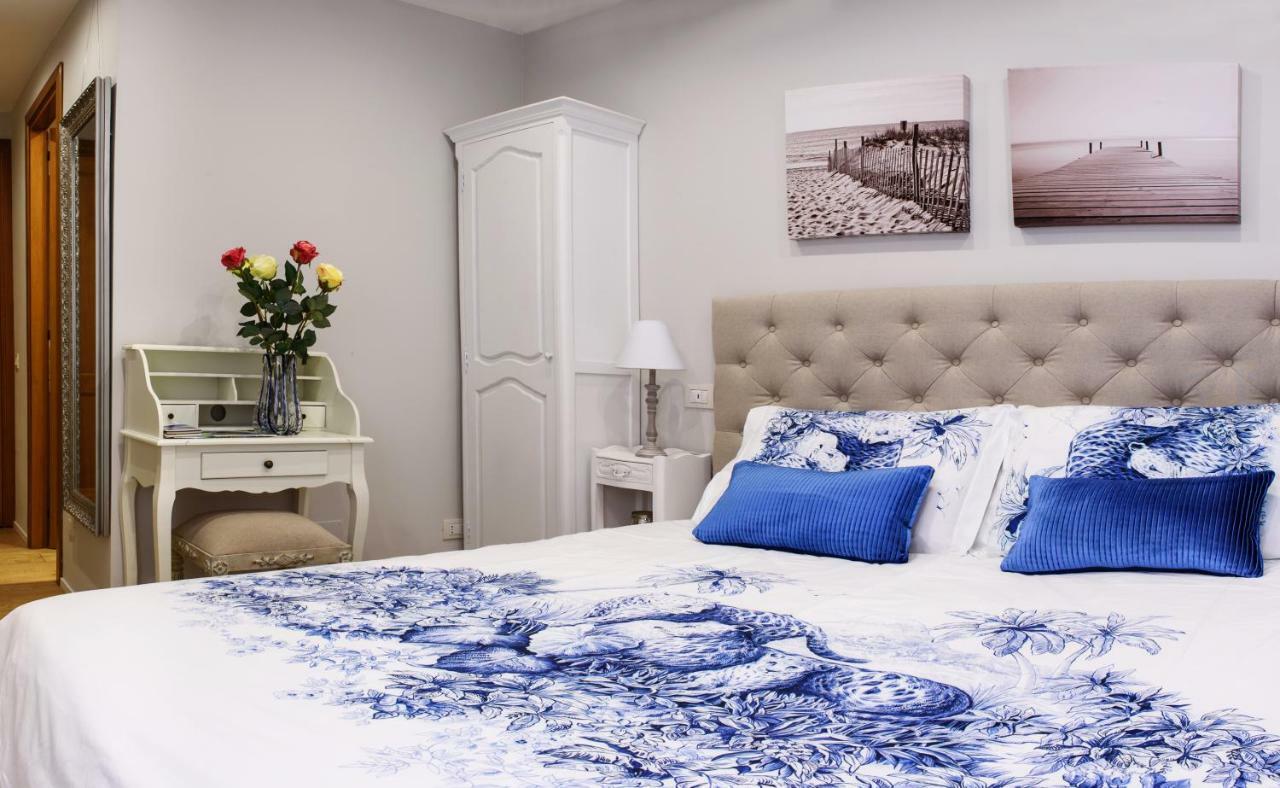 Lora Center Room, Parking Como Luaran gambar
